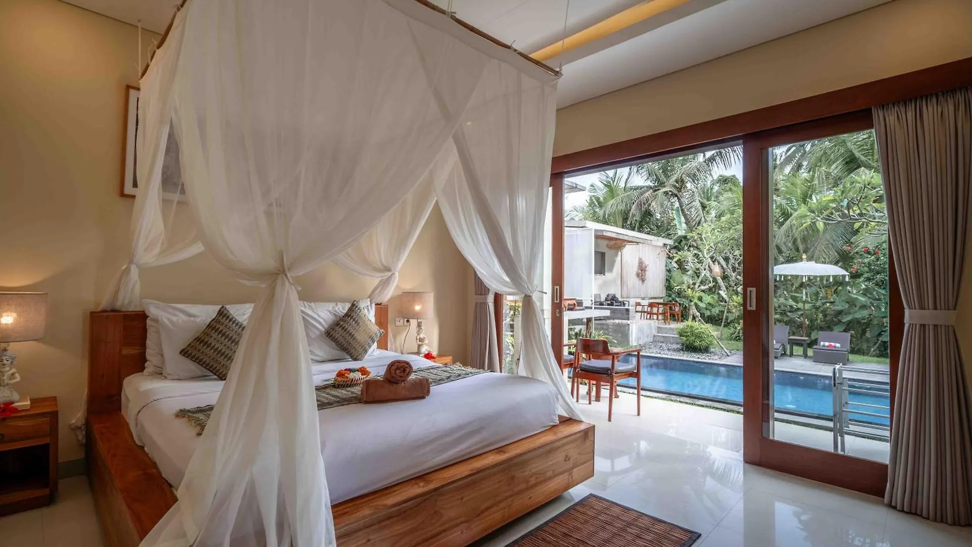 *** Hotel Suarsena Bisma Ubud Indonesia